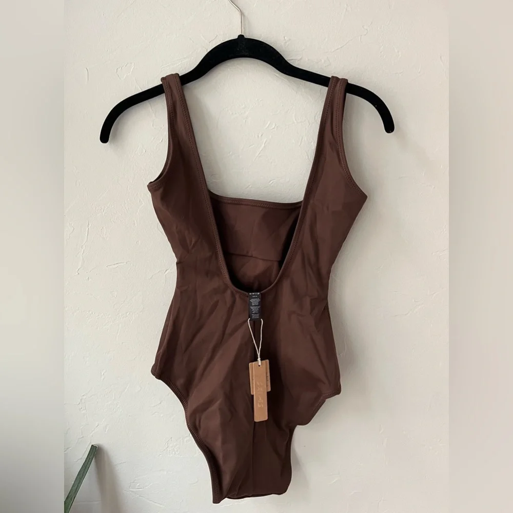 🤎SKIMS SWIM SCULPTING TANK SWIMSUIT ONE PIECE IN COCOA XXS